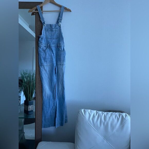 𝅺KENDALL and Kylie confused wash flare leg sold out denim overalls Sz 24 - Picture 2 of 11